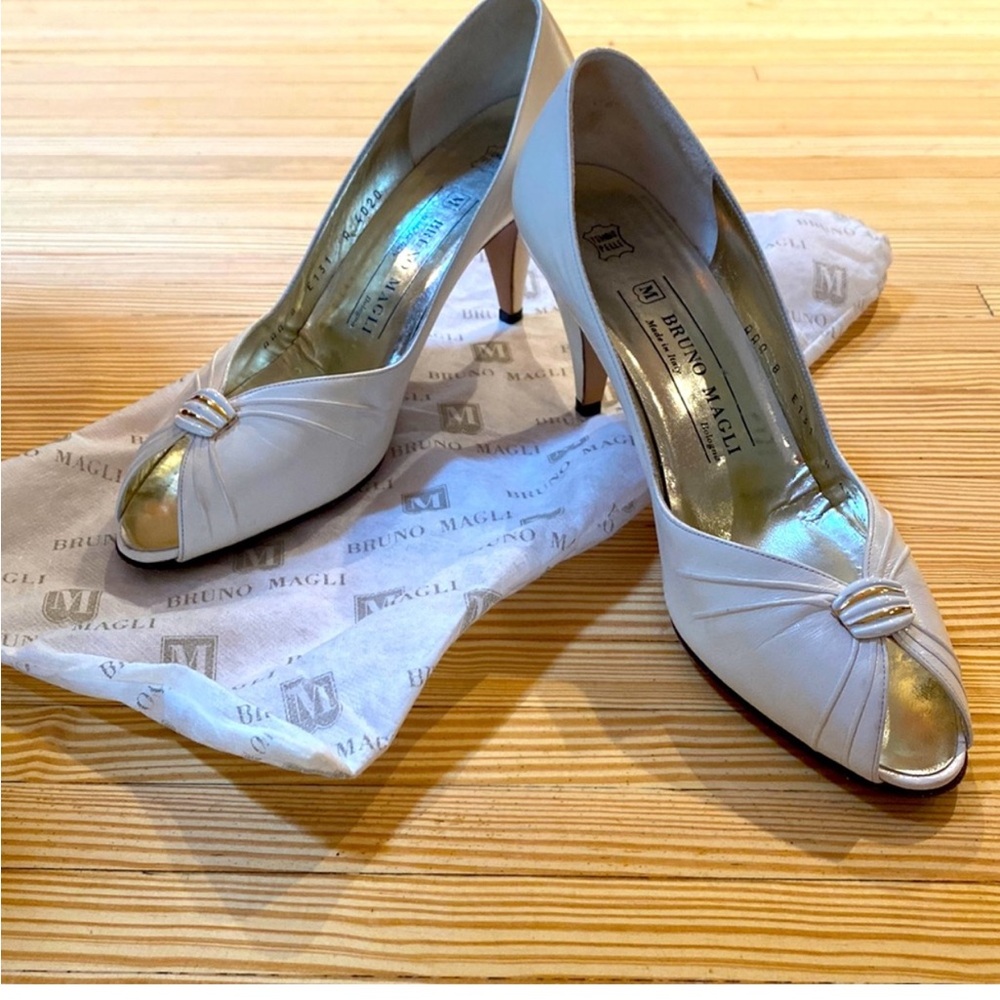 Bruno Magli NWOT White Women's Shoes